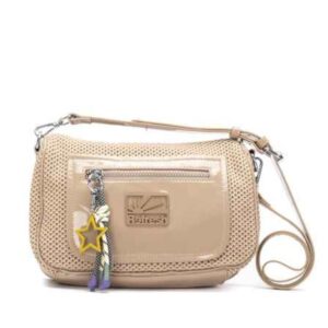 Bandolera REFRESH beige con detalles en charol