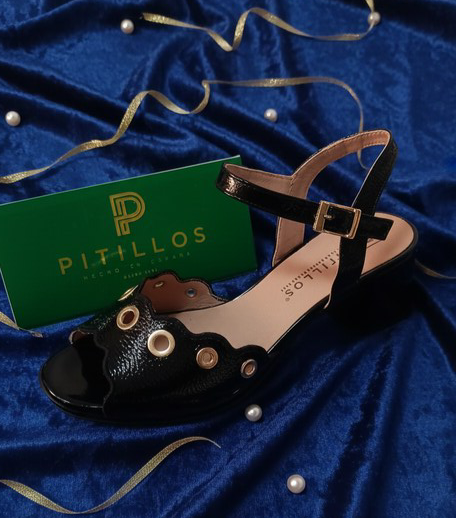 Sandalia PITILLOS negra charol con tacón ancho 11213 - Imagen 2